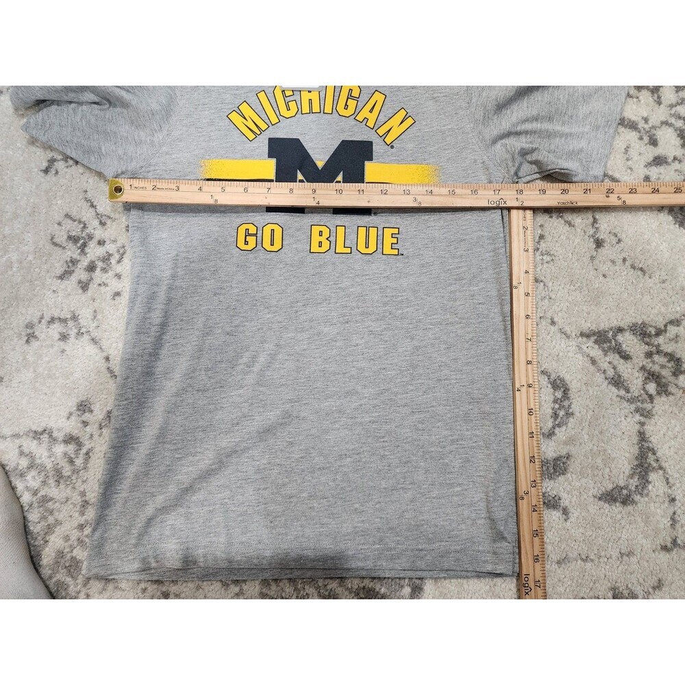 MICHIGAN WOLVERINES heather Gray Poly Cotton Logo T-shirt.  Men S - Picture 4 of 4